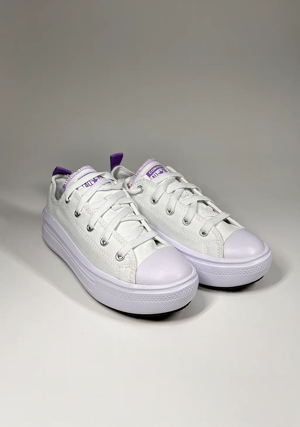Converse – Size 3 /  Chuck Taylor All Star Infantil - Image 1